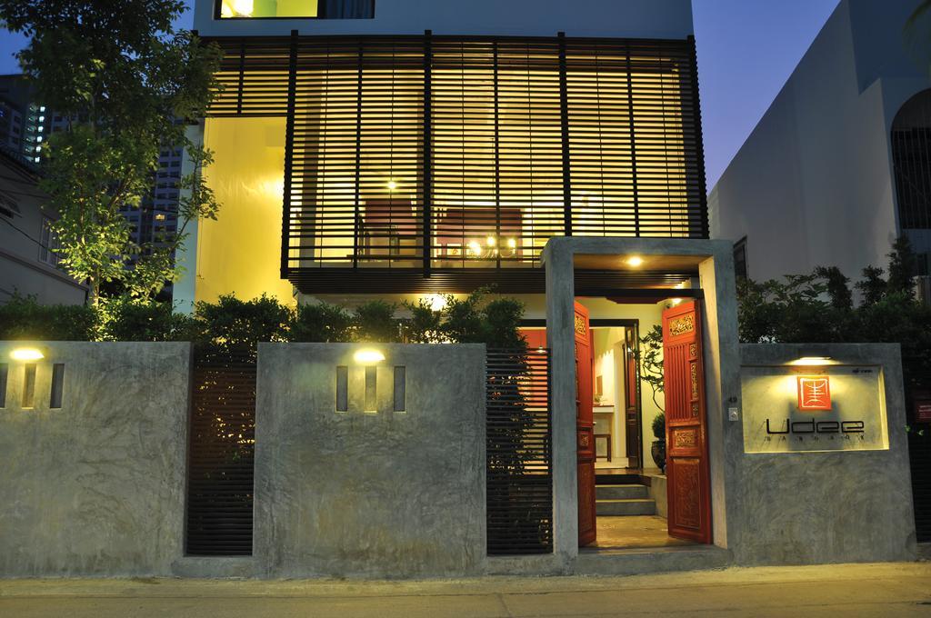 Udee Bangkok Hostel Exterior photo